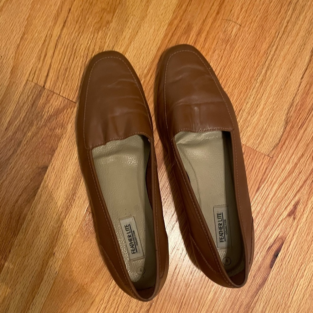 Feather Lite Tan Leather Flats